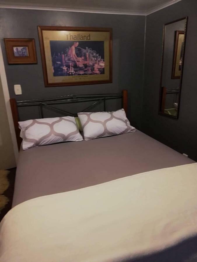 Rooms With A View Haywards Luaran gambar
